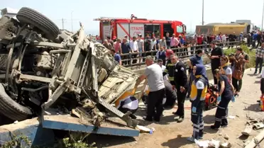 Samsun'da Tır ve Kamyon Çarpıştı: 2 Yaralı