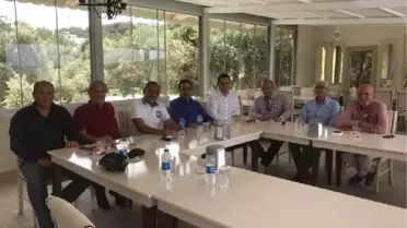 Karşıyaka'da Buzlar Eridi