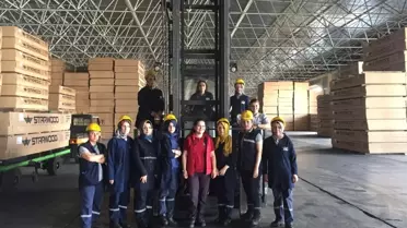 En Ağır Yükü Forklift Operatörü Anneler Kaldırıyor