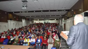Yeşilli'de 'Sen Kimsin' Konferansı