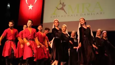Amra Dans Ekibi Yine Büyüledi