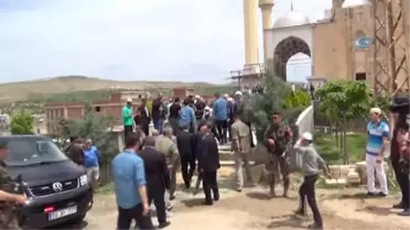 Bakan Müezzinoğlu, 'Öldürenin De, Ölenin de 'Allah Allah' Dediği Bir Dönemde El Hazin'i Anıyoruz'