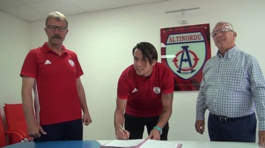 Altınordu, Erce Kardeşler'in Sözleşmesini Uzattı - Izmir