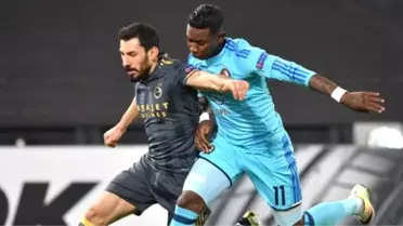 Başakşehir Fenerbahçe'nin İstediği Eljero Elia ile Anlaştı