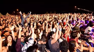 Gençler, 19 Mayıs Festivali'nde Doyasıya Eğlendiler