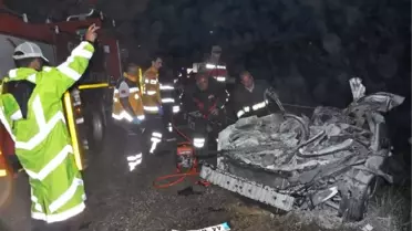Adıyaman'da TIR ile Otomobil Çarpıştı, Bir Aile Yok Oldu: 3 Ölü, 1 Yaralı