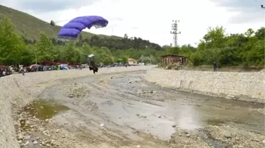 Boyabat'ta '40 Kızlar 40 Atlayış' Etkinlikleri Sona Erdi