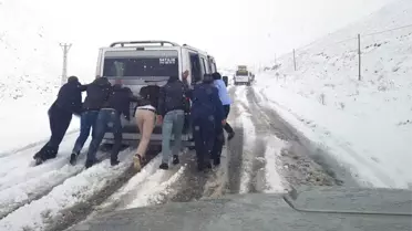Mayısta Kar Sürprizi: Araçlar Mahsur Kaldı