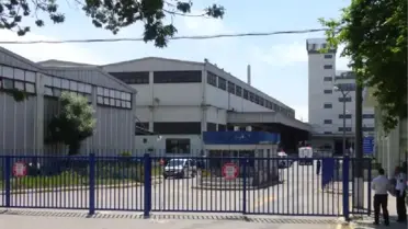 Çayırova'da Cam Elyaf Fabrikasında Yangın Ucuz Atlatıldı