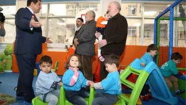 Dede, Nine, Torun Hepsi Mezun