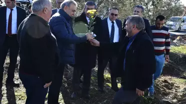 O seraların çiçekleriyle geldiler