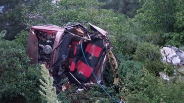 Otomobil Çalıştırılırken Uçuruma Yuvarlandı: 1 Ölü, 2 Yaralı