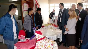 Engelli Öğrencilerin Yıl Sonu Sergisi Beğeni Topladı