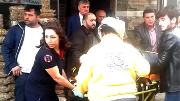 Yük Taşıma Asansörü ile Duvar Arasında Sıkıştı