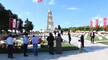 102 Yıl Önce Çanakkale'de Şehit Olan Dedesiyle Buluştu