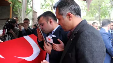 Şehit Kardeşine Çanakkale Şiiri Ile Veda Etti