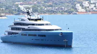 Ingiliz Milyarder Yüzen Eğlence Merkeziyle Bodrum'da
