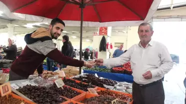 Ramazan Ayının Vazgeçilmezi Hurmalar