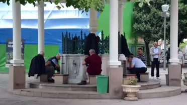 Tarihi Zağnos Paşa Camii, İstanbul'un Fethi'nin Yıl Dönümünde İbadete Açıldı