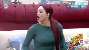 Gamze ve Melis'in Kavgası Evi İnletti