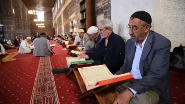 Terörün Tahrip Ettiği Camiler Cemaatine Kavuştu