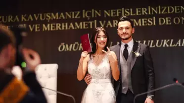 Genç Şarkıcı Banu Parlak: Sevgilimle Aynı Evde Yaşamak İçin Nikah Kıydık