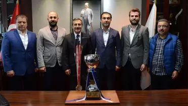 Şampiyon Selka Hentbol'dan Başkan Ataç'a Teşekkür Ziyareti