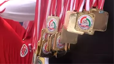 Sınırsız Dostluk İçin Koştular