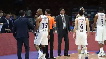 TBF, Sahadan Çekilen Anadolu Efes'e 3 Maç Puan Silme Cezası Verdi