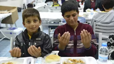 Sokak İftarlarının Son Adresi Gündüzler Mahallesi Oldu