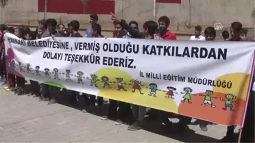 Istanbul Büyükşehirden Hakkari'deki Okulara Yardım