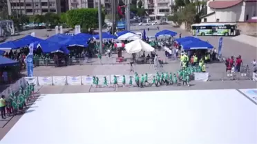 Dünyanın En Büyük 'Geri Dönüşüm Sembolü' Rekor Denemesi