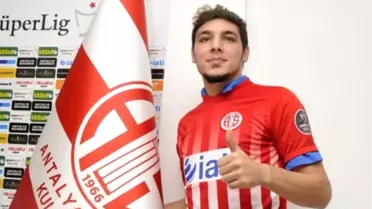 Antalyaspor, Salih Dursun'u Kadrosuna Kattı