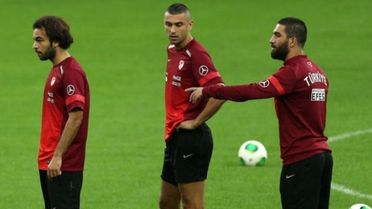 Tanju Çolak'tan Bomba İddia: Caner, Burak ve Selçuk da Milli Takımı Bırakmayı Düşünüyor