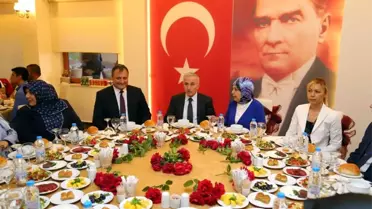 Vali Kamçı Şehit Aileleri ve Gazilerle İftarda Buluştu