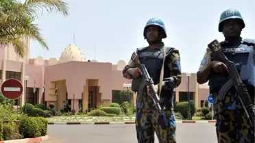 Mali'de Anayasa Değişikliği Yürüyüşü Engellendi