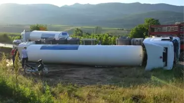 Bursa'da Azot Yüklü Tanker Devrildi