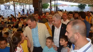 Malatya'da Yetim ve Öksüzlere İftar Verildi