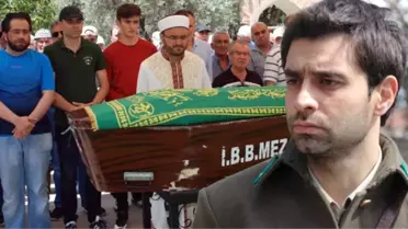 Oyuncu Cansel Elçin, Babasını Son Yolculuğuna Uğurladı