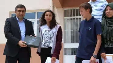 Başarılı Öğrencilere Tablet Bilgisayar