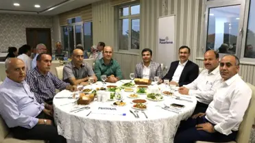 İhlas Pazarlama Çalışanları İftarda Buluştu
