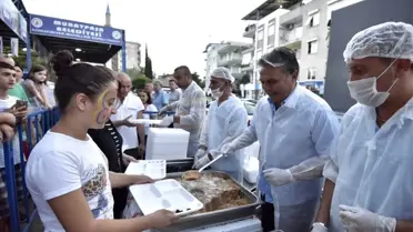 Konuksever'e İftar Sofrası