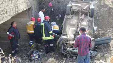 Aydın'da Otomobil Sulama Kanalına Devrildi: 2 Yaralı
