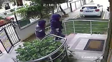 Maltepe'de Bir Apartman 2 Yılda 8'inci Kez Hırsızların Hedefi Oldu
