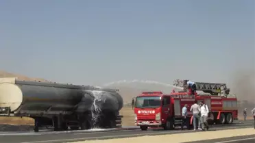 Nusaybin'de Ham Petrol Yüklü Tankerde Yangın