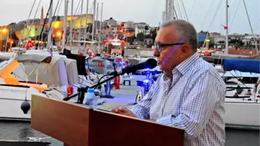 Denizde Kurulan Platformda Satranç Oynadılar