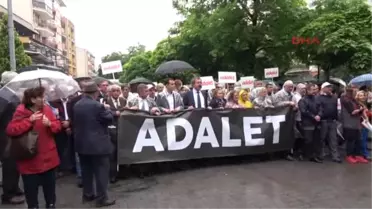 Eskişehir'de Yağmur Altında 'Adalet' Yürüyüşü