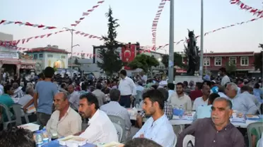 Istanbul'dan Suruç'a Uzanan Iftar Sofrası