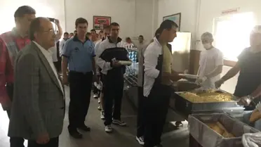 Manisa'da Yaklaşık 6 Bin Askerin Yemek İhtiyacını Büyükşehir Belediyesi Karşıladı