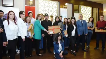 Başkan Doğan Şehit Çocuklarına Hediyeler Verdi